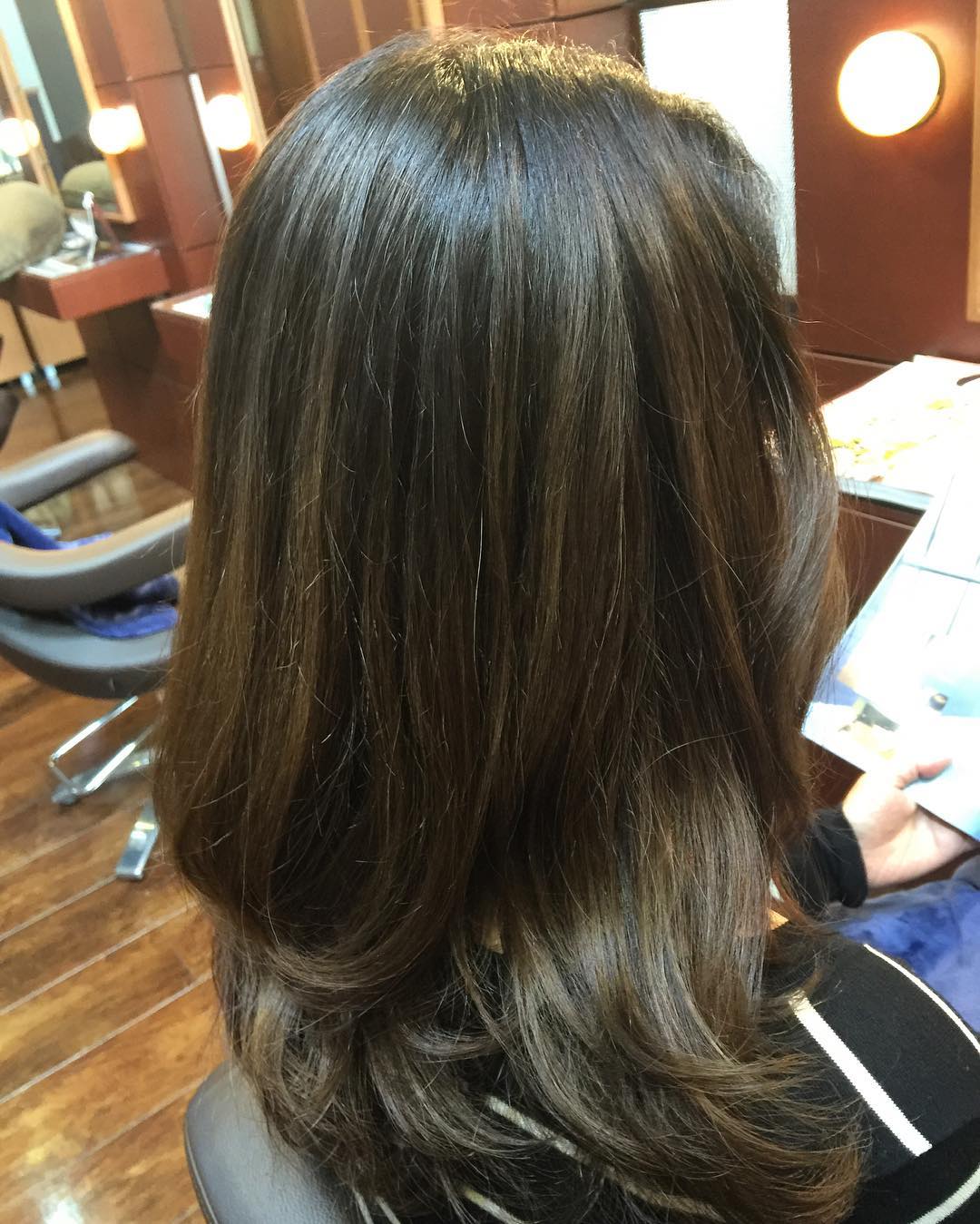 #avedacolor #ヘアカラー #グラデーション#ブルージュ#グレージュ#aveda#グレイカラー#グレイアッシュ