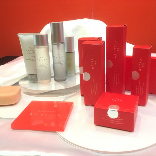 CB0F9D3B-AD4A-41A9-8E87-9CF8C093C271